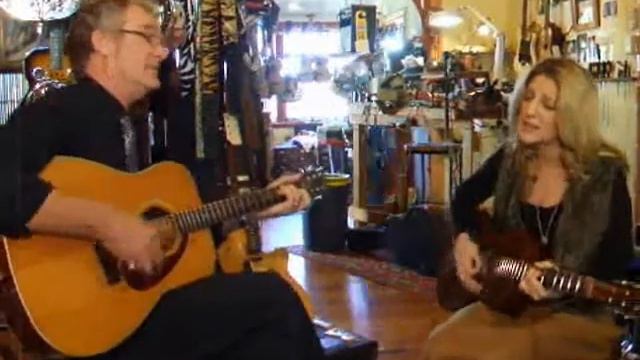 Yamaha FG and Floral Parlor audio good смотреть онлайн