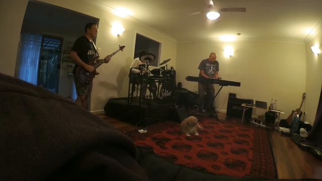 'My Nans Piano' by Solitar смотреть онлайн