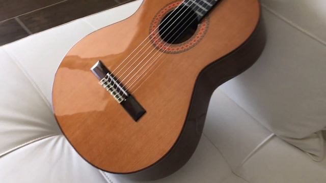 Almansa Classical Nylon String Guitar Senorita 435 late-2000s Cedar смотреть онлайн