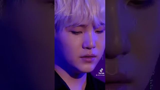 Мне кажется, если бы он слышал музыку нашу, то стало ему плохо... смотреть онлайн