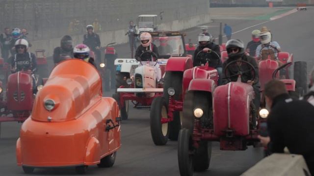 Porsche 111 Tractor Racing at Rennsport Reunion 7 смотреть онлайн