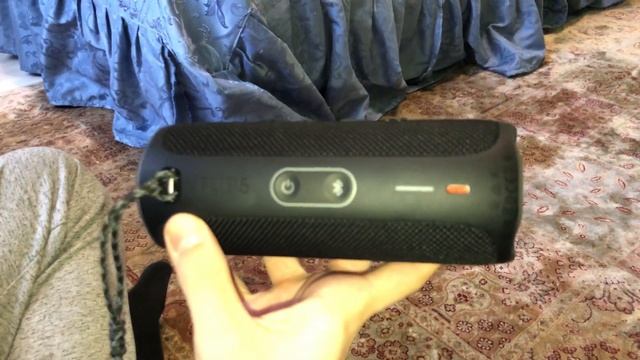 JBL flip 4 VS JBL flip 5 смотреть онлайн