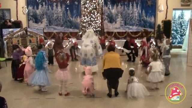 Хоровод-игра "Ёлочки пенёчки" | Daycare "Teremok" 2017 смотреть онлайн