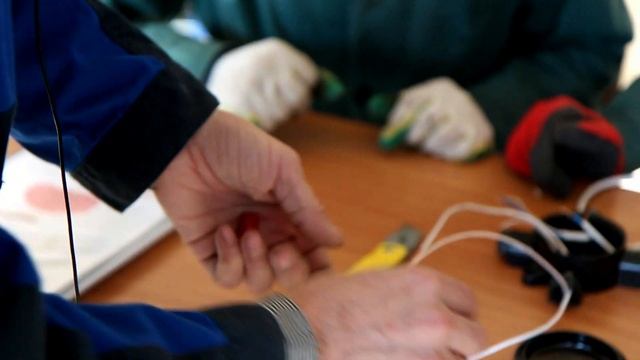 Профпроба по профессии "Электромонтёр". Монтаж электропроводки. ПрофПробы2020 смотреть онлайн