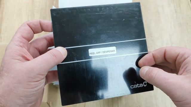 Смотрим распаковку. Вытяжной вентилятор САТА Е-100 М BK. Лицевая панель - чёрная.Смотрим распаковку. смотреть онлайн