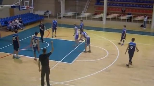 Тобольский «Ирбис» начинает с поражения смотреть онлайн