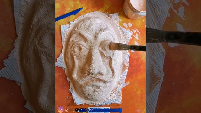 Preparing a Dali mask - La Casa de Papel 5 season смотреть онлайн