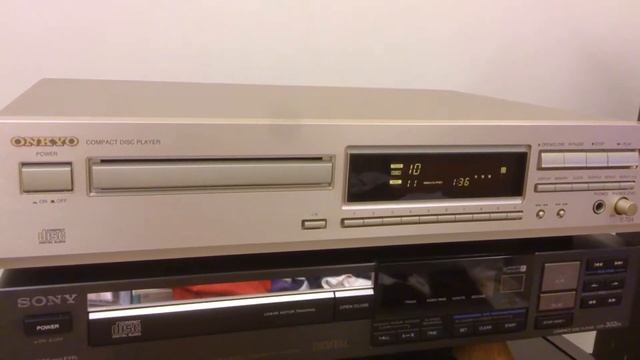 ONKYO C-724 смотреть онлайн