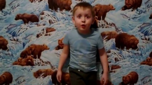 Никита поет песенку про маму