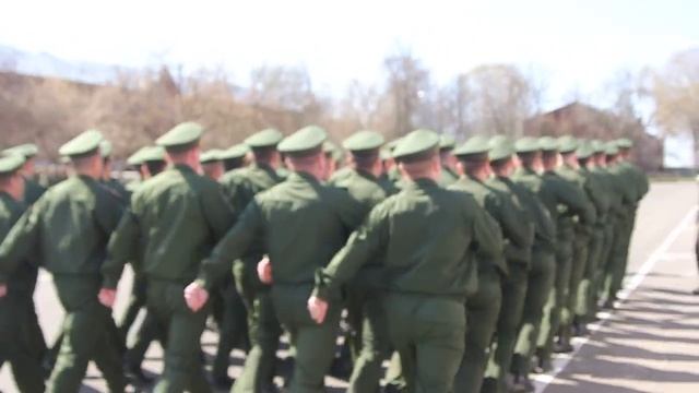 Ритмичные строевые песни