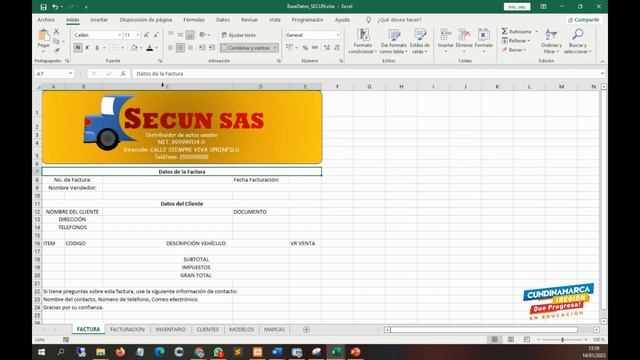 10 Diseño de una factura en Excel 04 смотреть онлайн