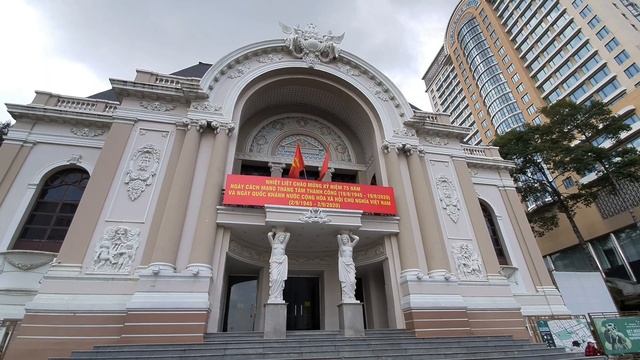 Traveling by Bicycle in Ho Chi Minh City (2020) смотреть онлайн