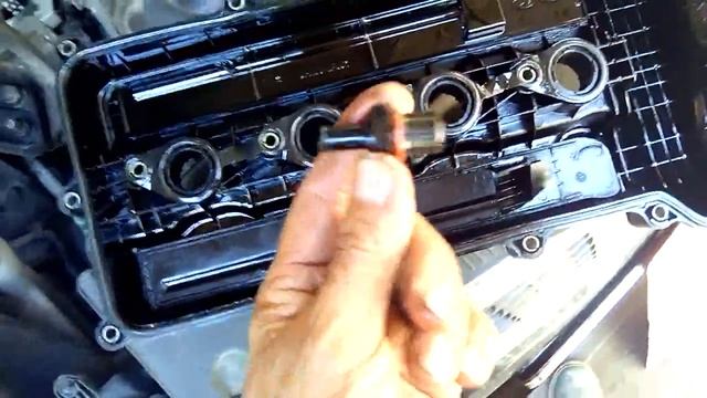 Лютый механик. Жер масла Киа Рио. Виноват ли клапан вентиляции картерных газов РСV? смотреть онлайн