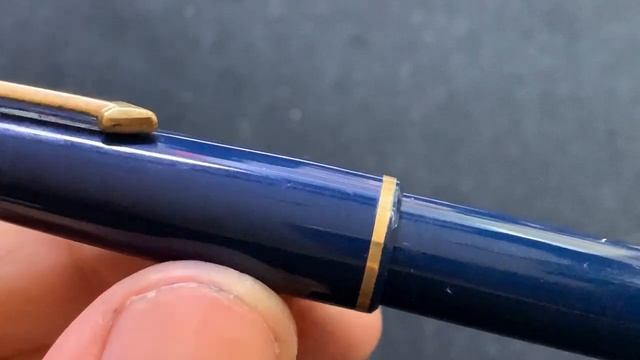 Золотистый Паркер и Лучший Паркер 1958-ого года, и еще перьевые ручки Parker - лот #20