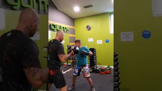 Trener Boksu - Adrian Cybulski смотреть онлайн