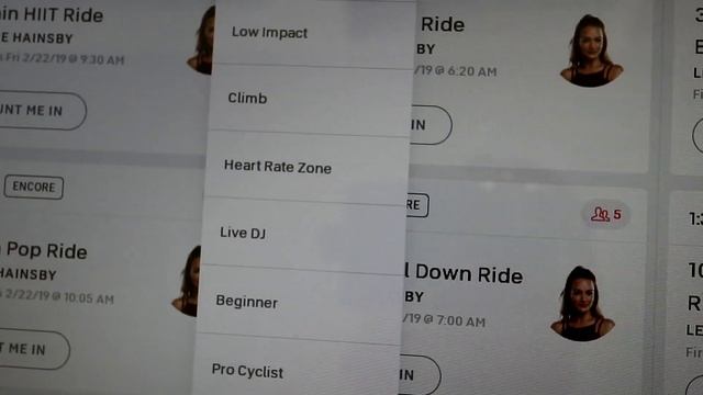Peloton Bike "En Español" La Mejor Bicicleta Estática de Spinning смотреть онлайн