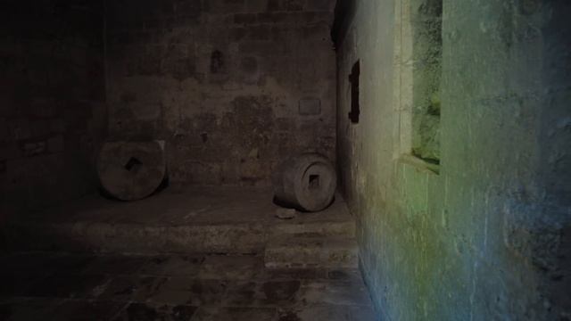 Les Baux De Provence France - A Beautiful Medieval Village Walking Tour - French Village 4K Video