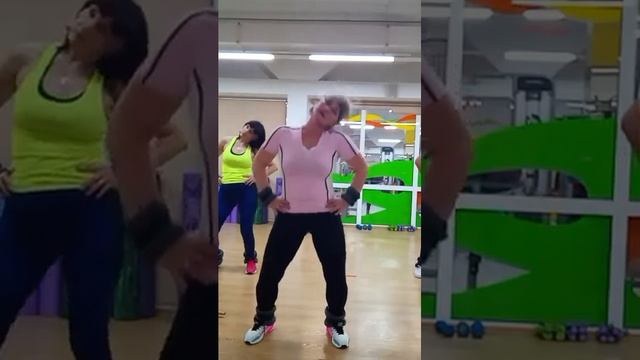 тренируем плечевой пояс, развиваем подвижность суставов, 8 октября 2023 г. смотреть онлайн