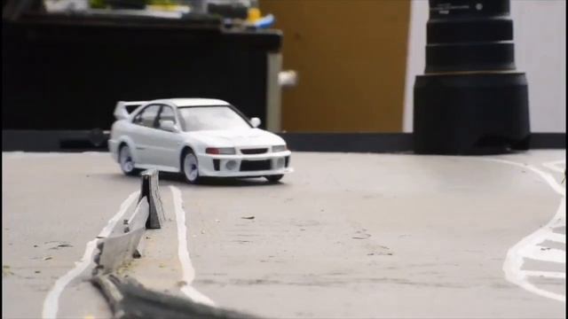 FD3S and EVOLUTION V Initial D RC Drift смотреть онлайн
