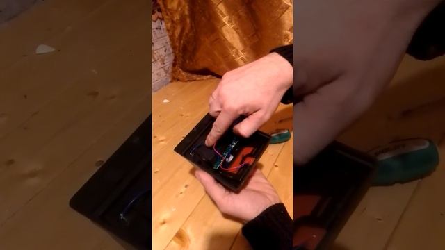 прожектор с датчиком движения смотреть онлайн