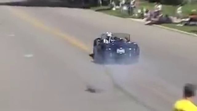 Lots of burn outs from London, OH. Ford Shelby Cobra show смотреть онлайн