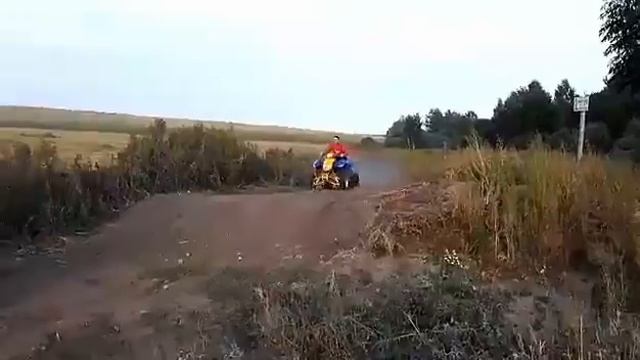 Падение с квадроцикла смотреть онлайн