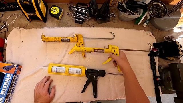 Dripless Caulk Gun Review And How To Use Contractor Ratchet Drive Caulk Gun 10-Ounce Cartridge