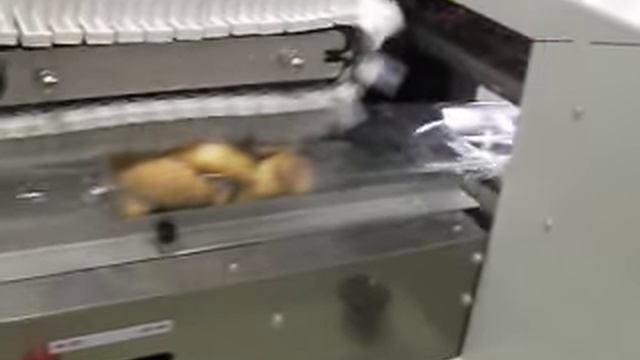 Горизонтальный упаковочный станок HDL-450 упаковка круассан смотреть онлайн