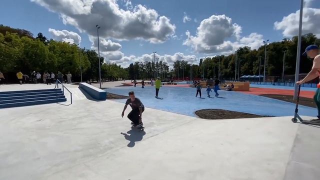 EL MEJOR SKATEPARK DE UCRANIA смотреть онлайн