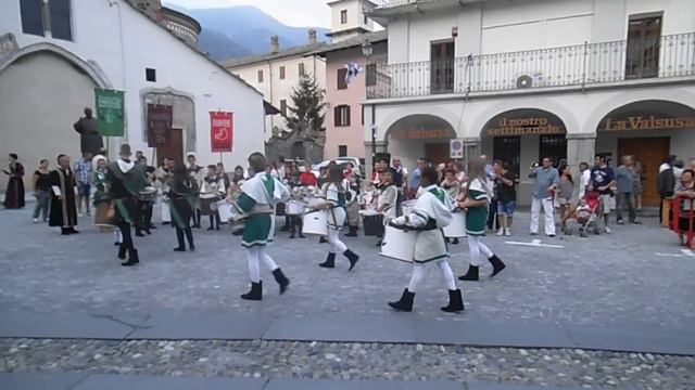 Gara dei Tamburini - Borgo Nuovo смотреть онлайн