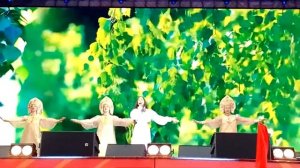 Юлия Гаврилина. Финалистка шоу Голос дети 8 сезон. выступление 9 мая 2022 на поклонной горе.