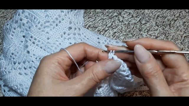 Белый топ. Соединение деталей крючком. смотреть онлайн