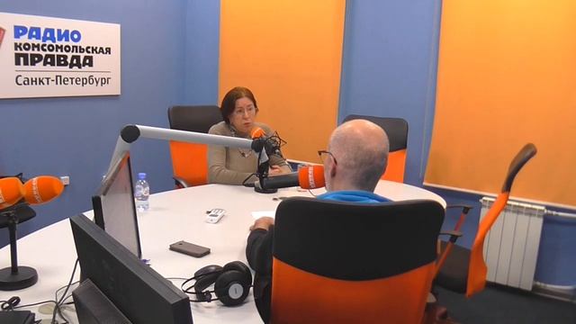 Где лучше подбирать очки – у окулиста в поликлинике или в салоне оптики? смотреть онлайн