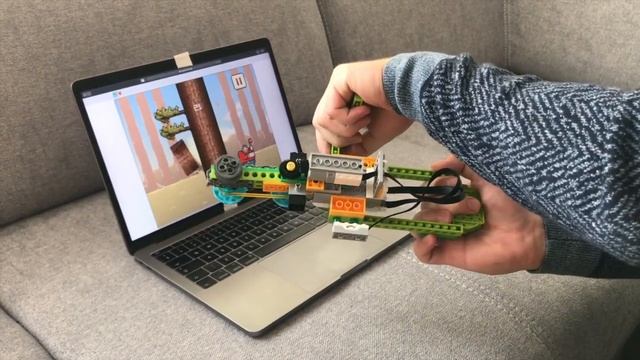 Lego WeDo 2.0 with Scratch Game. Timberman [Building Instruction] смотреть онлайн