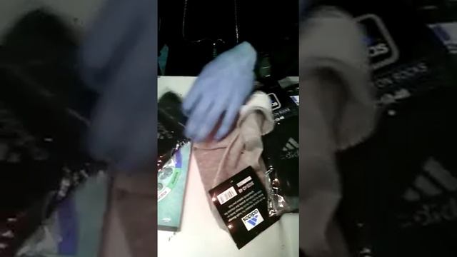 Адидас внутри носка имя Аллах смотреть онлайн