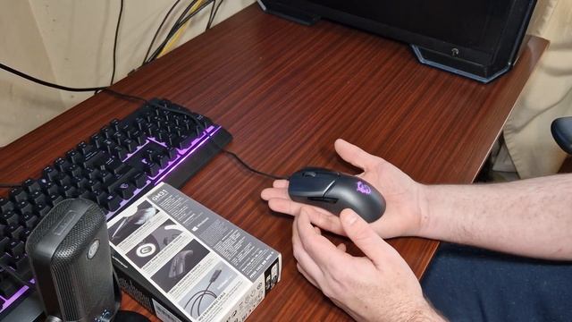 MSI Clutch GM31 Lightweight Gaming Mouse Review смотреть онлайн