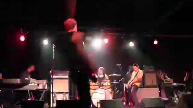 Silverchair-Daniel Johns guitar solo-Amos Charlotte,NC 12/5/07 смотреть онлайн