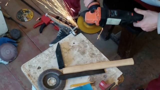 Как надежно насадить молоток. To put a hammer. Serhulya TV смотреть онлайн