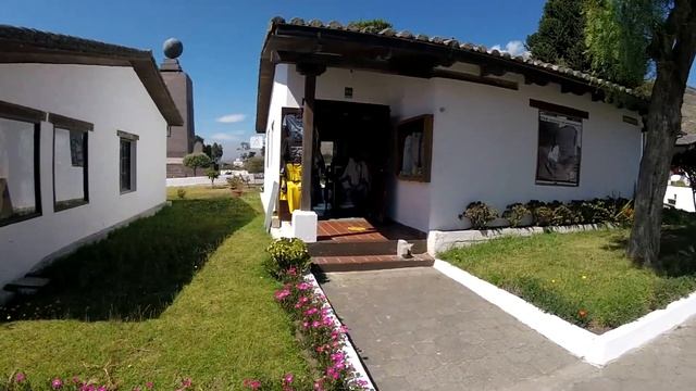 ЭКВАДОР: парк середины мира на экваторе