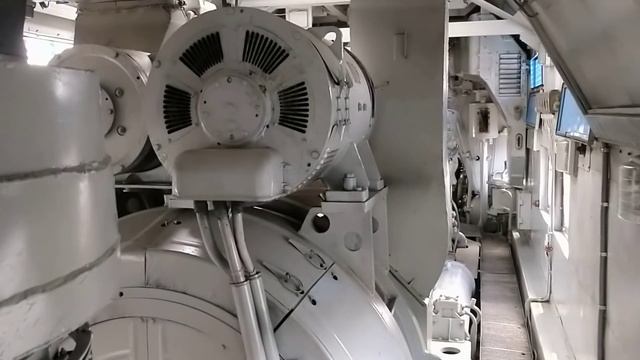ПРОЦЕСС ЗАПУСКА ТЕПЛОВОЗА ТЭП70 0237. Эксклюзив! смотреть онлайн