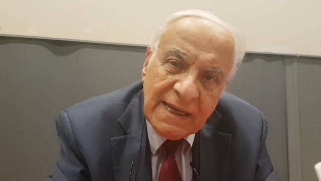 dete.gr/ Διονύσιος Σιμόπουλος - Καθηγητής Αστροφυσικής смотреть онлайн