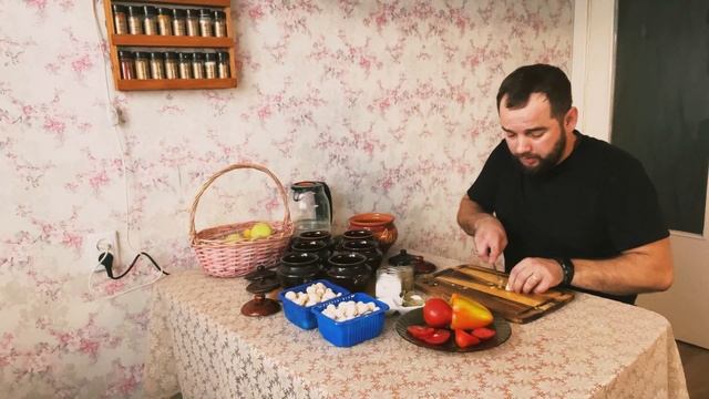 Домашнее жаркое в горшочках смотреть онлайн