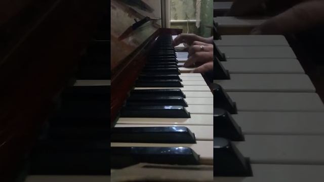 Готель Галіція мелодія на піаніно смотреть онлайн