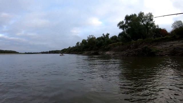 Рыбалка сентябрь 2020 .Тюменская Область , город Тобольск ,выезд с друзьями в новые места . смотреть онлайн