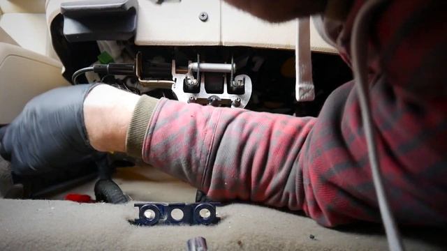 How To Remove Front And Rear Seats Volkswagen Golf Jetta Bora MK4 смотреть онлайн