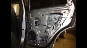 Geely Coolray / Разбор / Шумоизоляция дверей и арок / Проверка ЛКП толщиномером / Антикор SX11