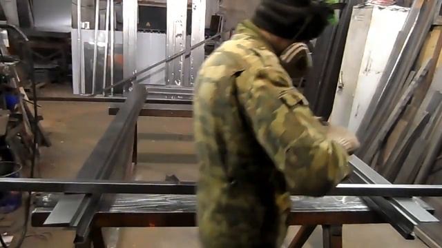 Металлические двери (распашные +стеклопакеты часть 1) смотреть онлайн