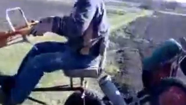Садим картофель мотоблоком.mp4 смотреть онлайн