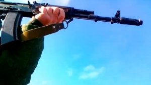 Безотказный автомат Калашникова АКА-74.