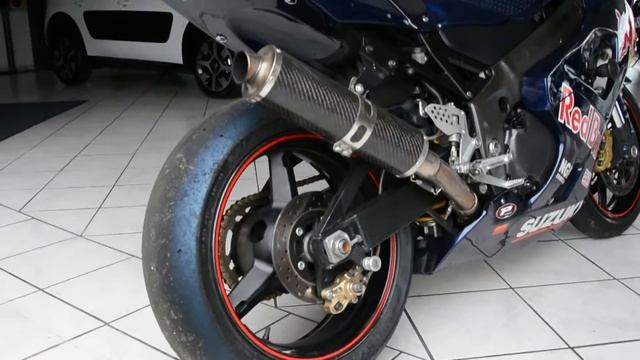 Suzuki GSX R 750 BRUTAL Sound + Revs